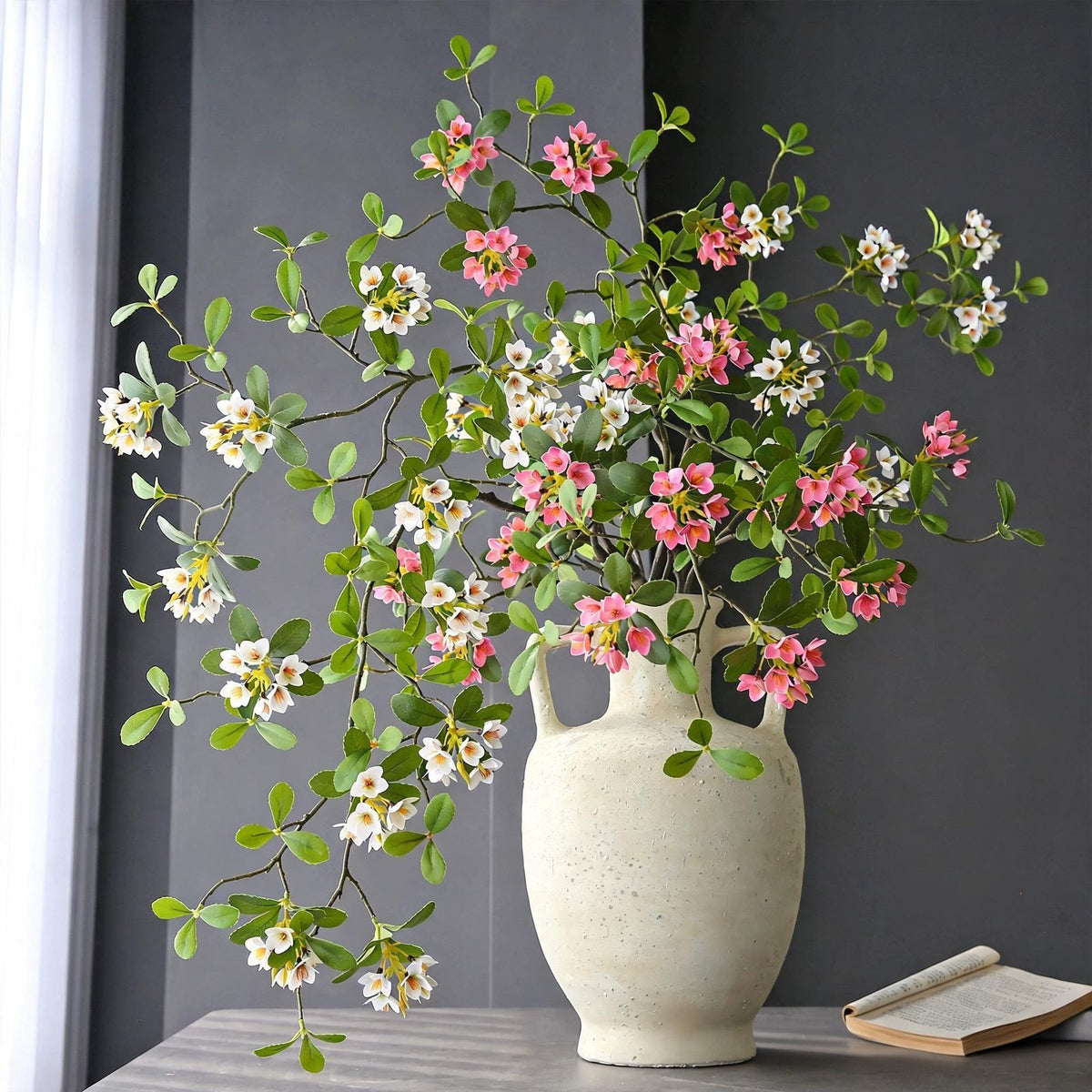 Künstliche Plumerias (Frangipani) – 115 cm, Seidenblüten, 9 Blüten pro Stiel – Hochwertige Dekoration für Hochzeiten, Hotels, Innenräume