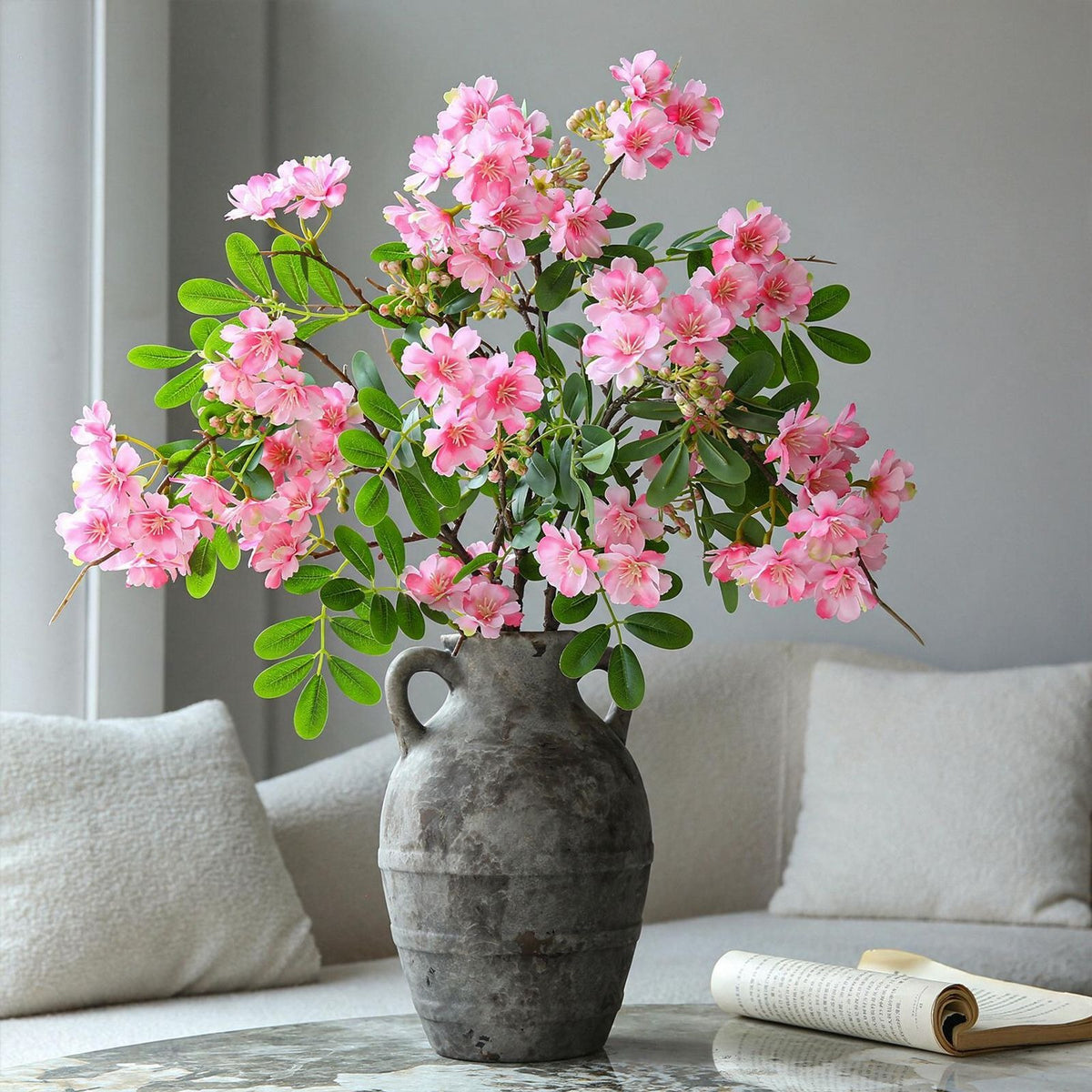 Künstliche Blume, 74 cm, Seidenstoff, Einzelstiel mit 30 Blüten, Weiß/Rosa, für Zuhause, Hotel, Schaufenster