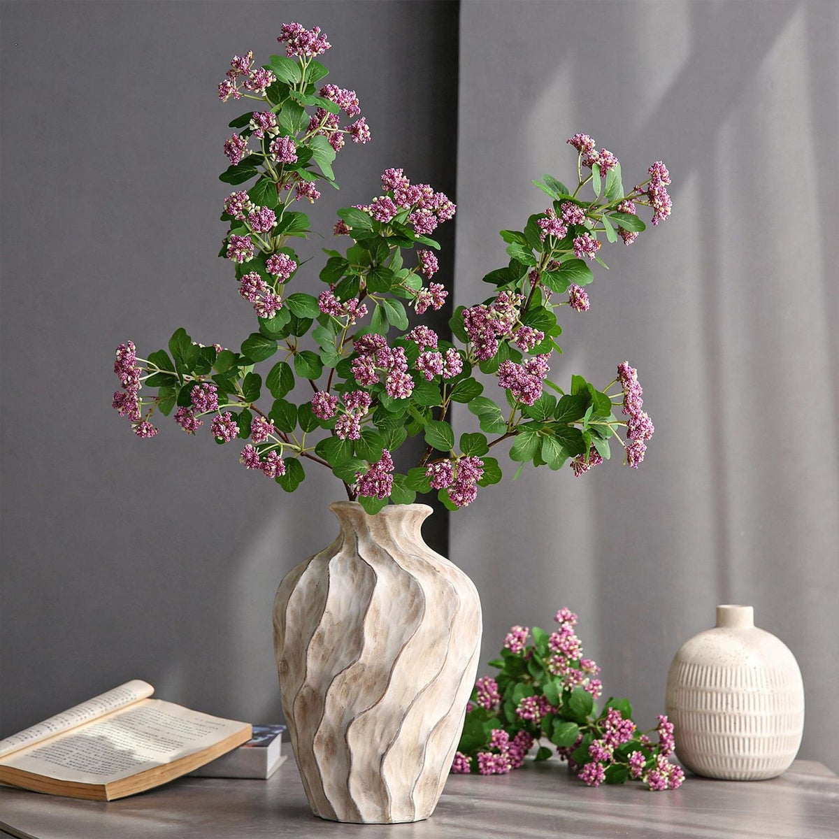 Künstliche Mispelblüte, Einzelstiel mit 30 Blüten, 80 cm Höhe, Seidenstoff, für Haushalt und Gewerbe