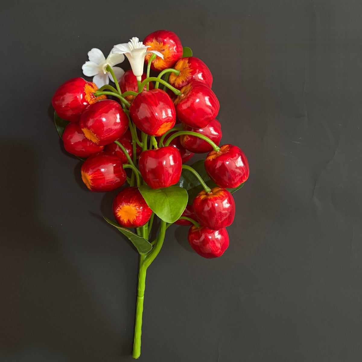 Künstlicher Erdbeerbusch, 19 Blüten, 28 cm Höhe, für Heimdekoration und Feiertage