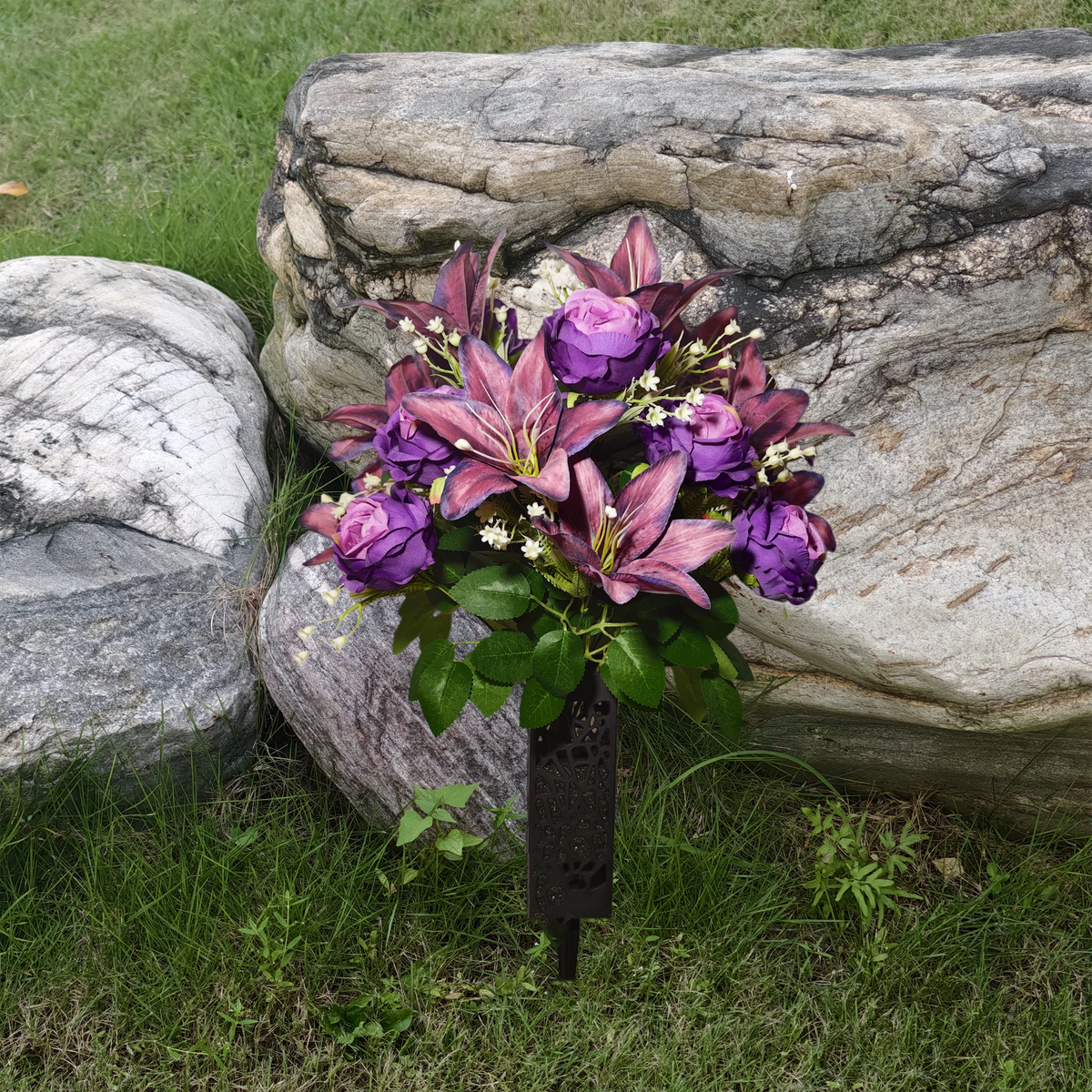 Künstlicher Lilienstrauß mit 24 Blüten, 60 cm hoch, inklusive Blumentopf, für Friedhofsdekoration und Feiertage