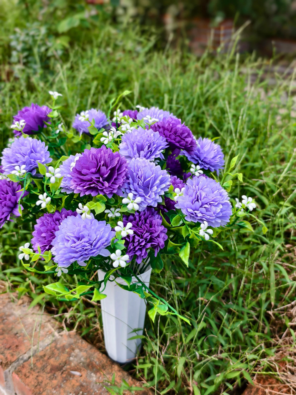 Künstliche Schleierkraut-Pusteblume als Blütenbusch, 21 Blütenköpfe, Kunstseide, mit Topf, Grabschmuck, Dekoration