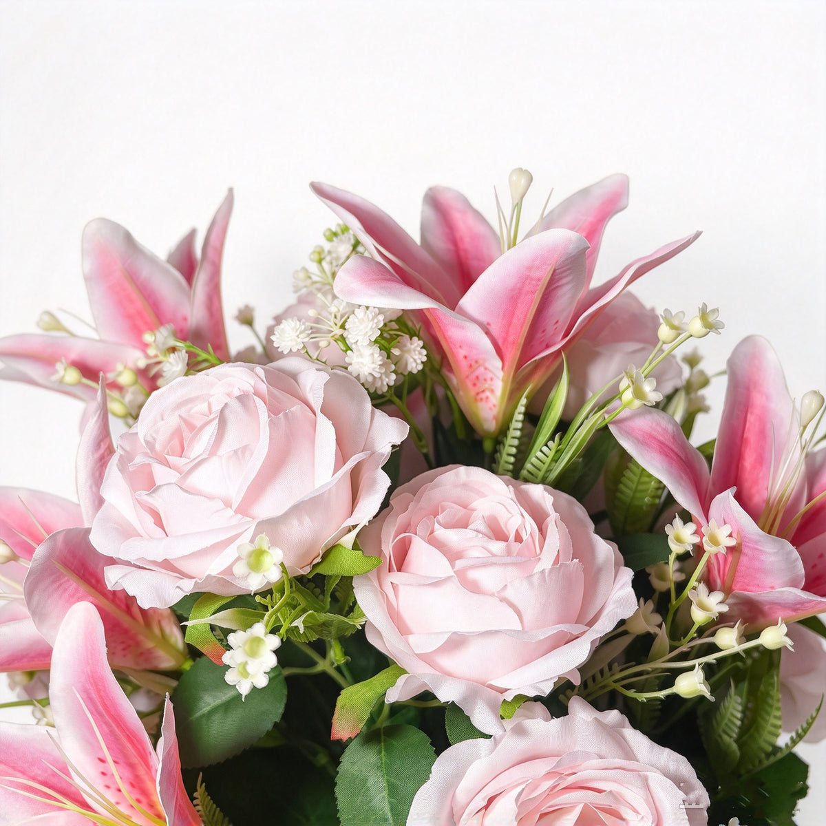 Grabschmuck Kunstblumen Lilien, Rosen & Schleierkraut, Blumenstrauß mit 24 Blütenköpfen, Rosa-Verlauf, Grabgesteck mit Steckeimer, für Friedhof