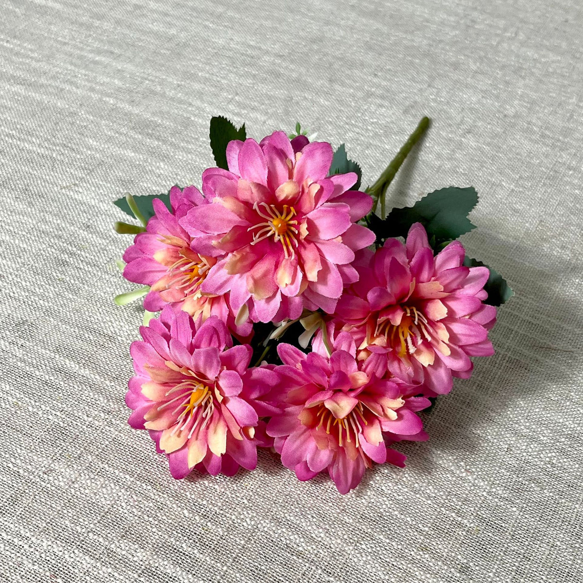 Kunstblumen Kosmeen-Busch, 5 Blütenköpfe, Kunstseide-Stoff, Hochzeit, Hotel & Dekoration, ohne Vase