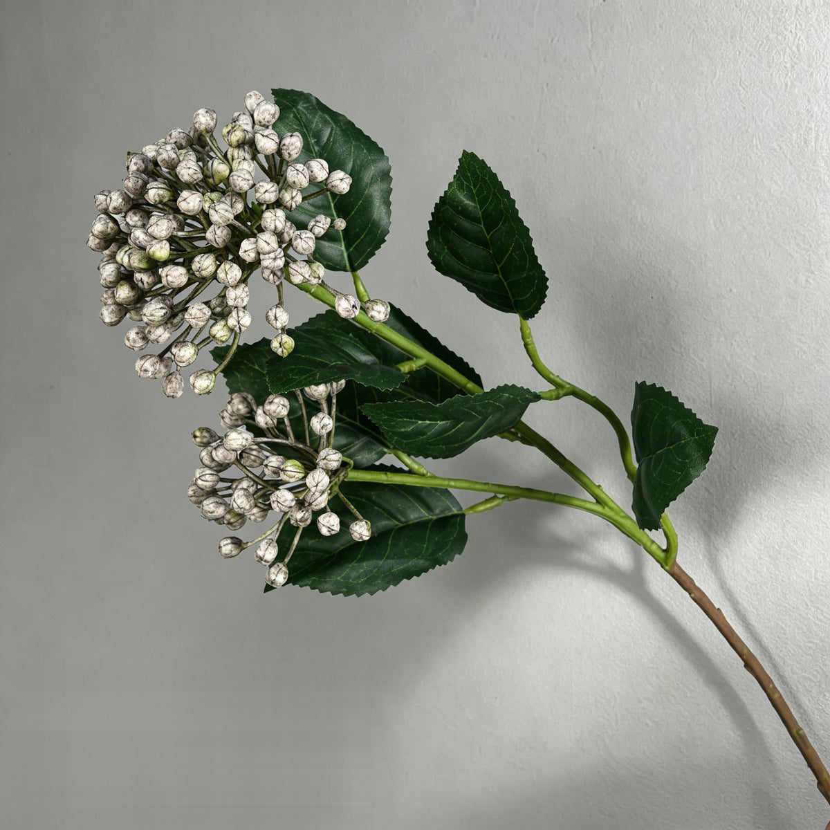 Künstlicher Wildfrucht-Zweig, Kunstblumen-Busch mit 2 Fruchtköpfen, Kunststoff, 54,5 cm, für Deko & Hochzeit