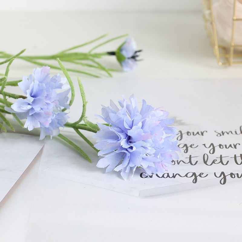 Großhandel: 50 cm Cornflower (Kornblume) Stängel, künstliche Seidenblumen für Dekoration