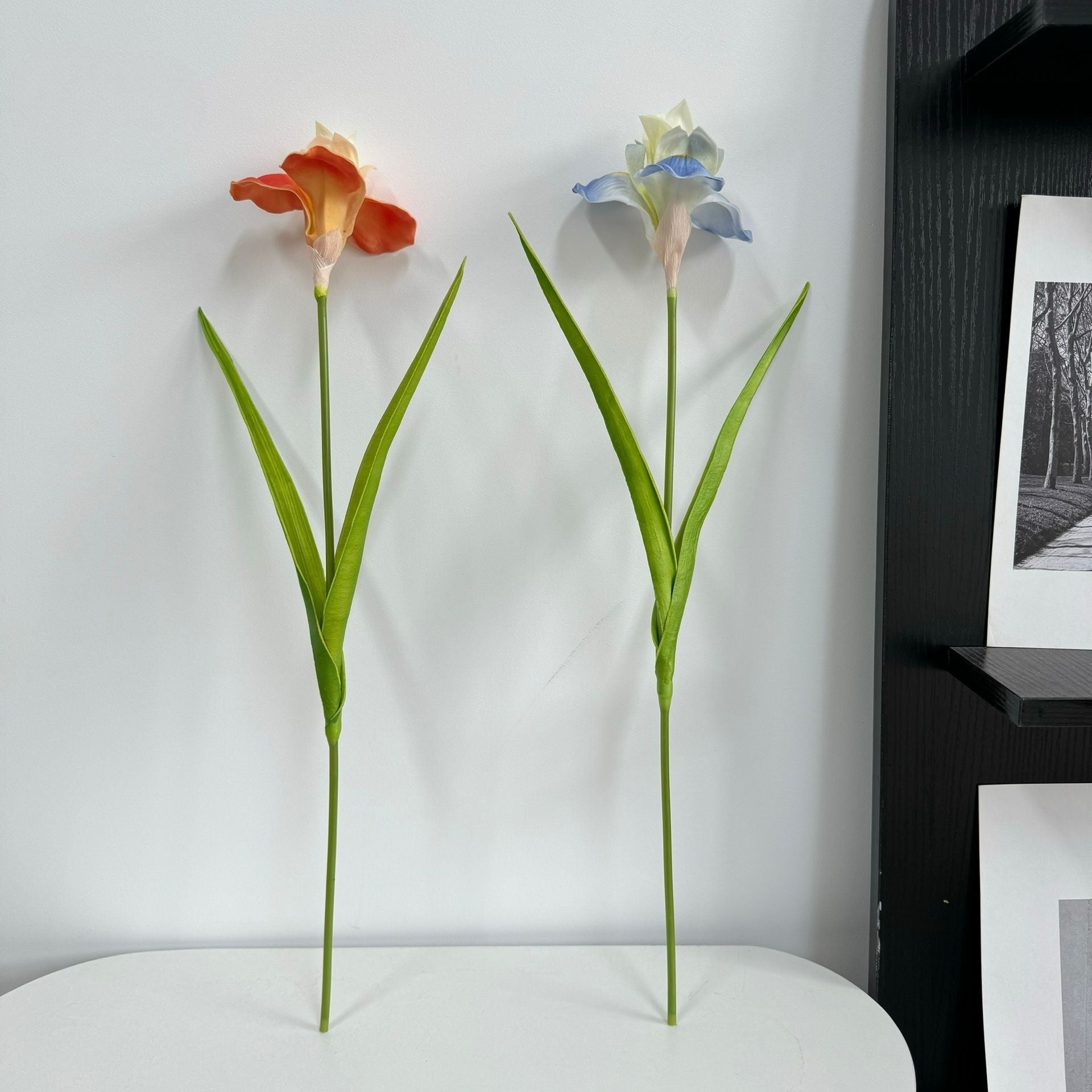 Großhandel: 55 cm künstliche Schwertlilien-Stängel Deko-Simulationsblumen für die Wohnung