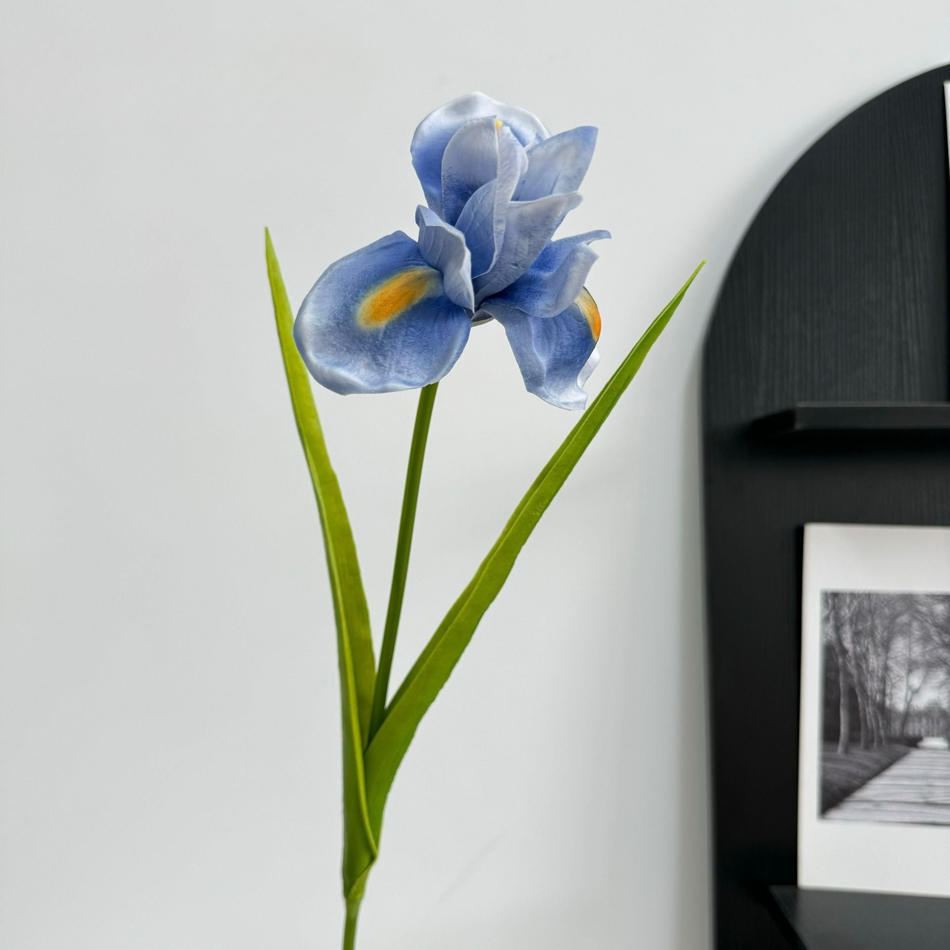 Großhandel: 55 cm künstliche Schwertlilien-Stängel künstliche Iris Deko-Simulationsblumen für die Wohnung