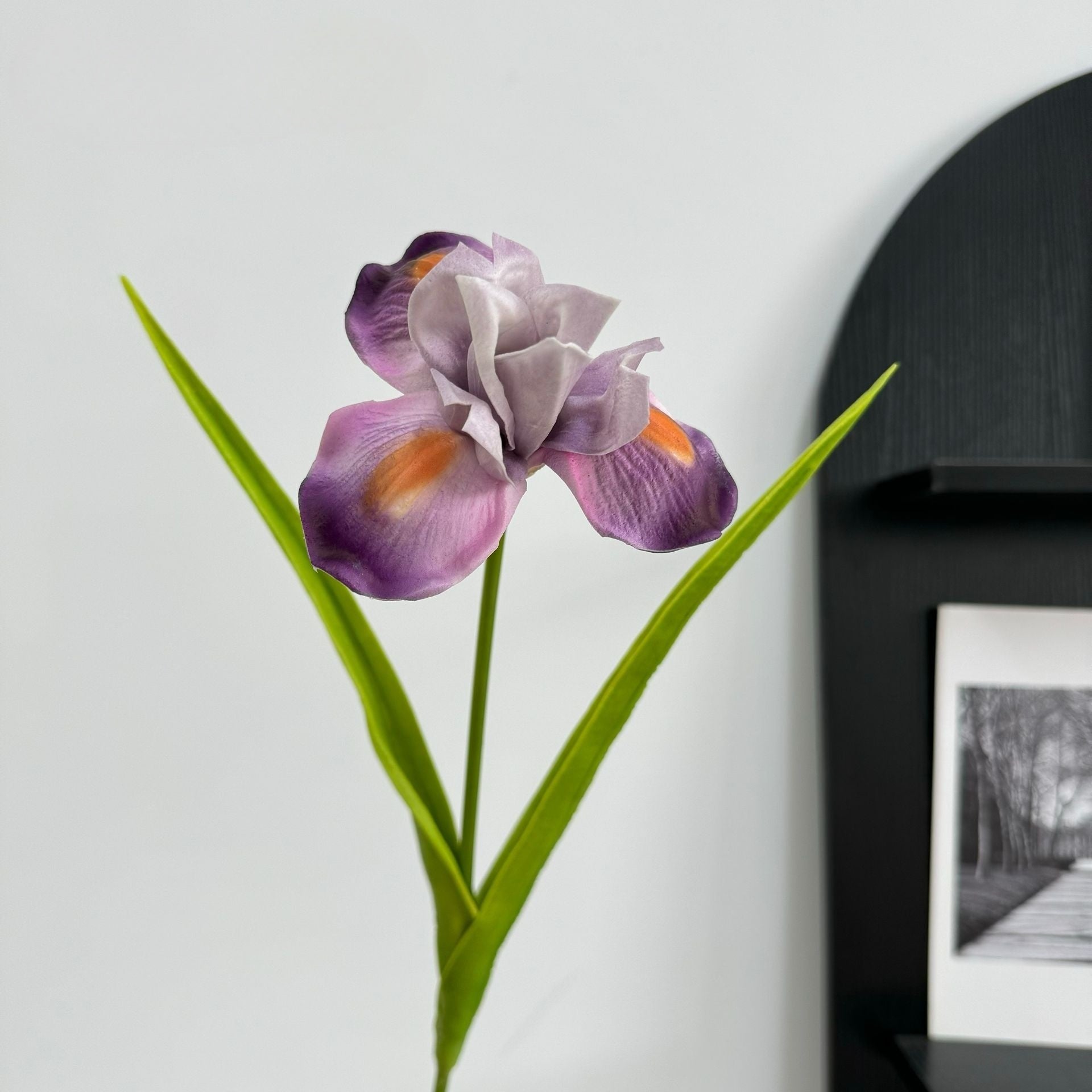 Großhandel: 55 cm künstliche Schwertlilien-Stängel künstliche Iris Deko-Simulationsblumen für die Wohnung