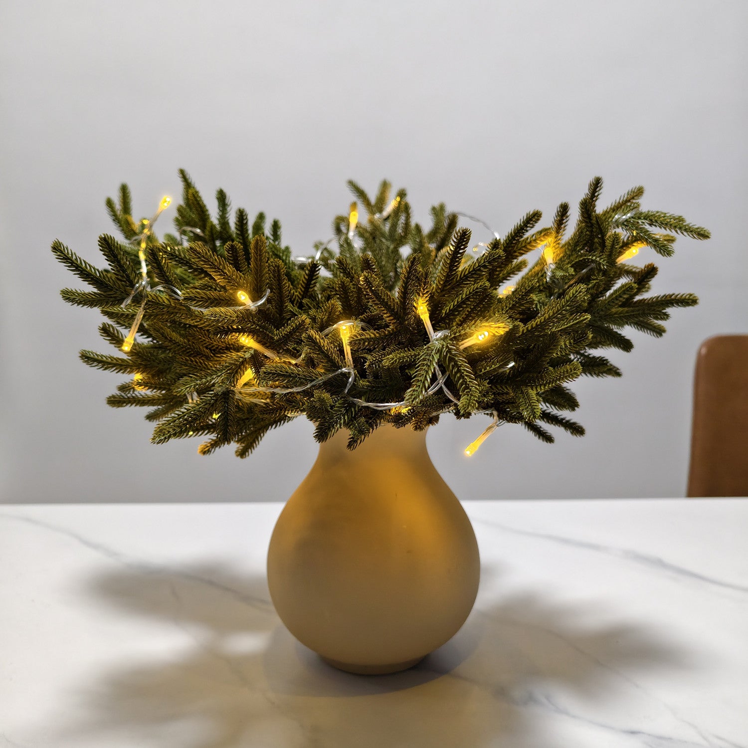 5 Stück Beleuchtete Kiefernzweige – Leuchtende Norfolk-Kiefernäste als Vasenfüller