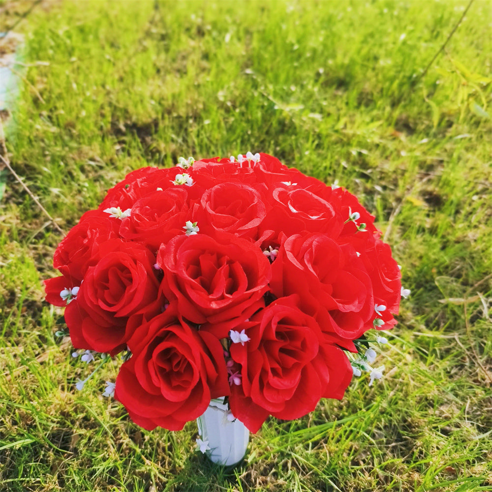 Grabschmuck Rosenstrauß mit Vase | ca. 38 cm | Wetterfeste Kunstblumen | Grabgesteck für Allerheiligen & Gedenken