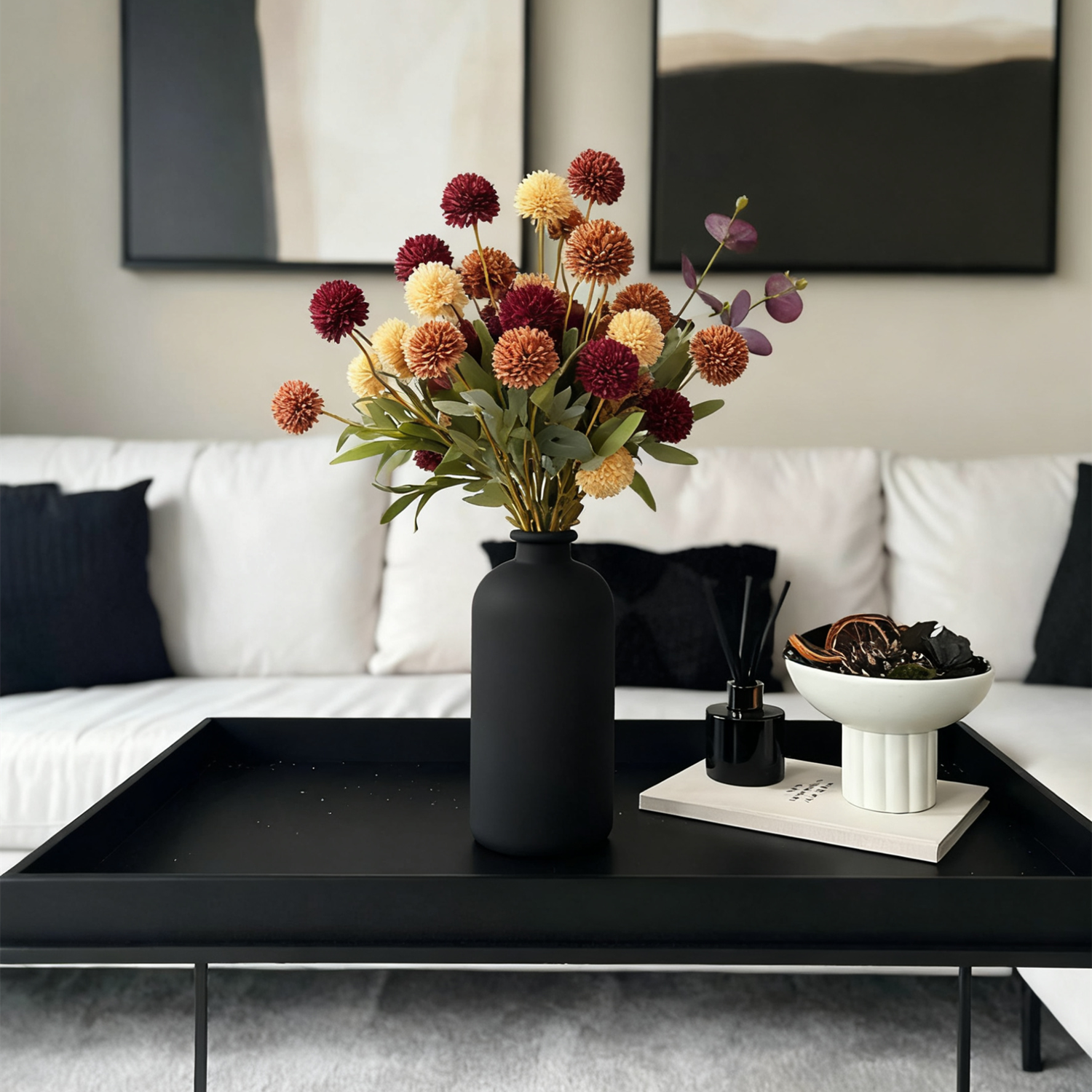 Herbstliche künstliche Seiden-Chrysanthemen-Zentrale und Herbstblumenstrauß