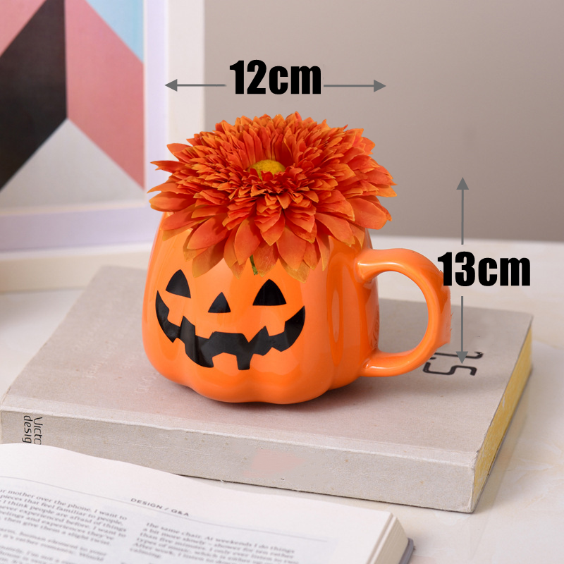 13 cm Künstliche Chrysanthemen in keramischer Kürbisvase Halloween Blumenarrangement