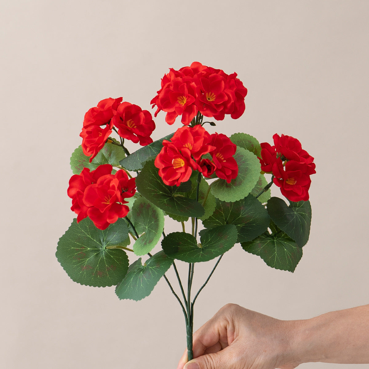 Künstliche Geranien 6 Stück – UV-beständige Kunstblumen für Außenbereich, täuschend echte Seidenblüten für Balkonkästen & Pflanzkübel