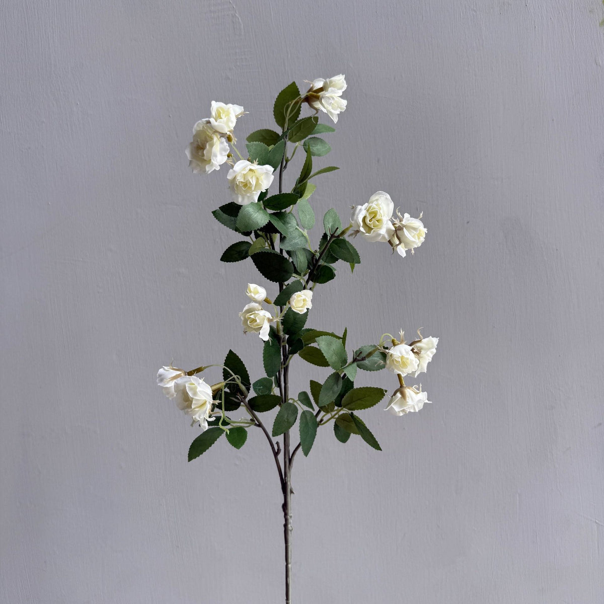 Künstliche Mini-Rosen-Busch mit 18 Blüten, 64 cm, Seidenblumen für Innenraum-Deko, Hochzeit, Event