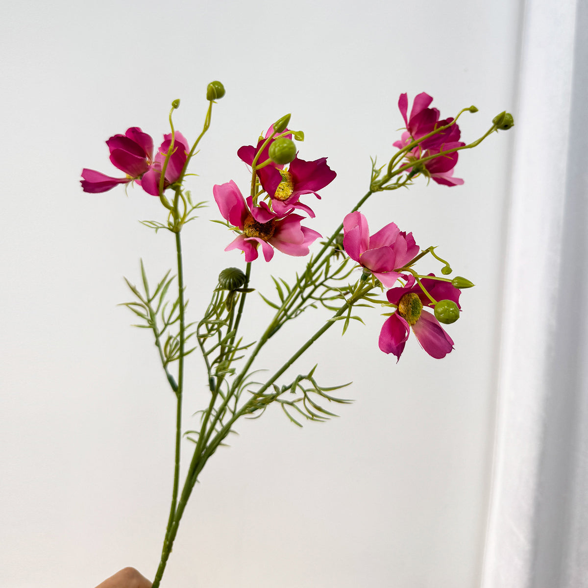 Künstliche Cosmea (Schmuckkörbchen) Strauß mit 8 Blüten, 68 cm hoch, Seidenstoff-Dekoration für Hochzeit, Wohnung und Geschäftsräume