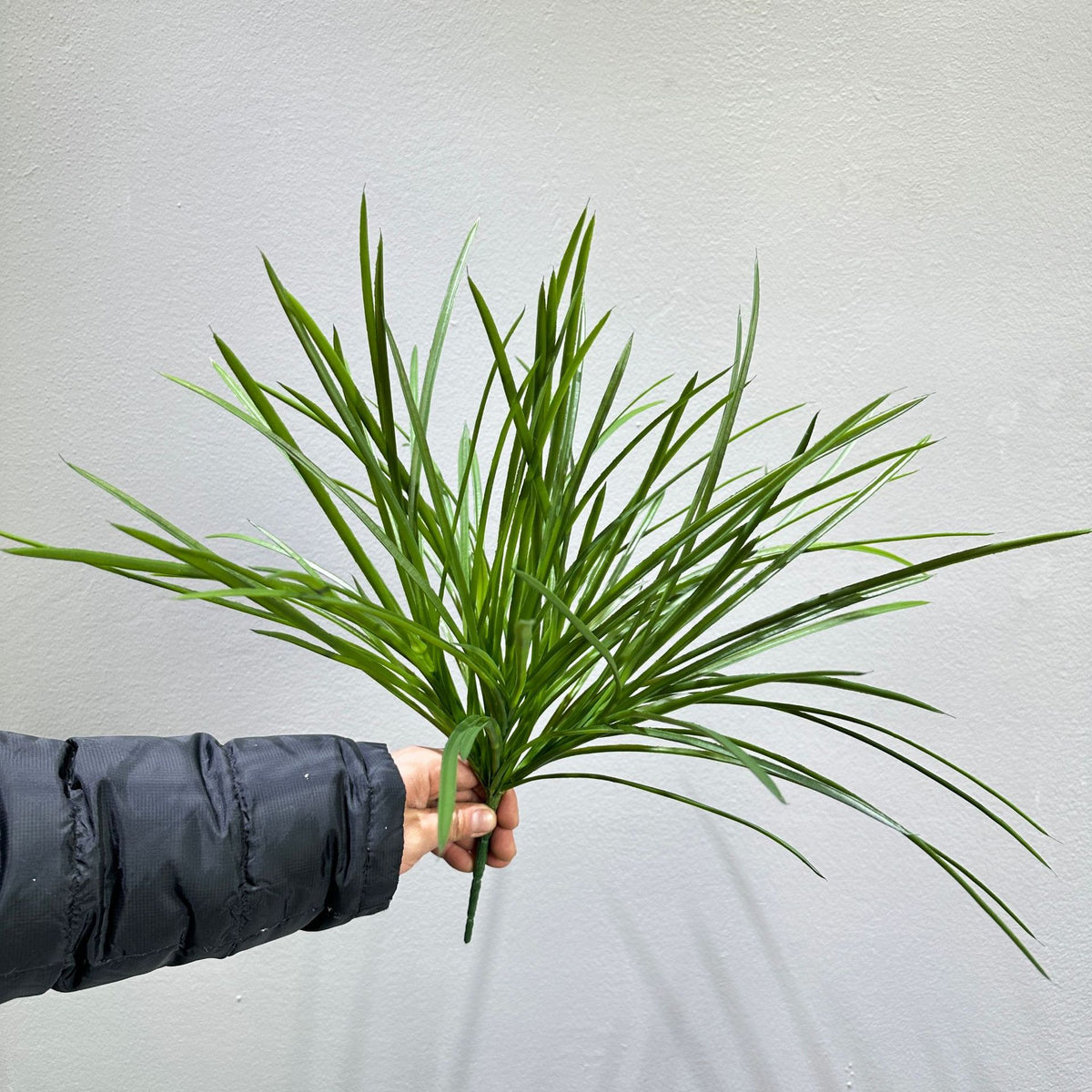 Künstliche Orchideenpflanze, 50 cm hoch, 112 Blätter, PE/PVC Material, für Innen- und Außenbereich, ohne Topf