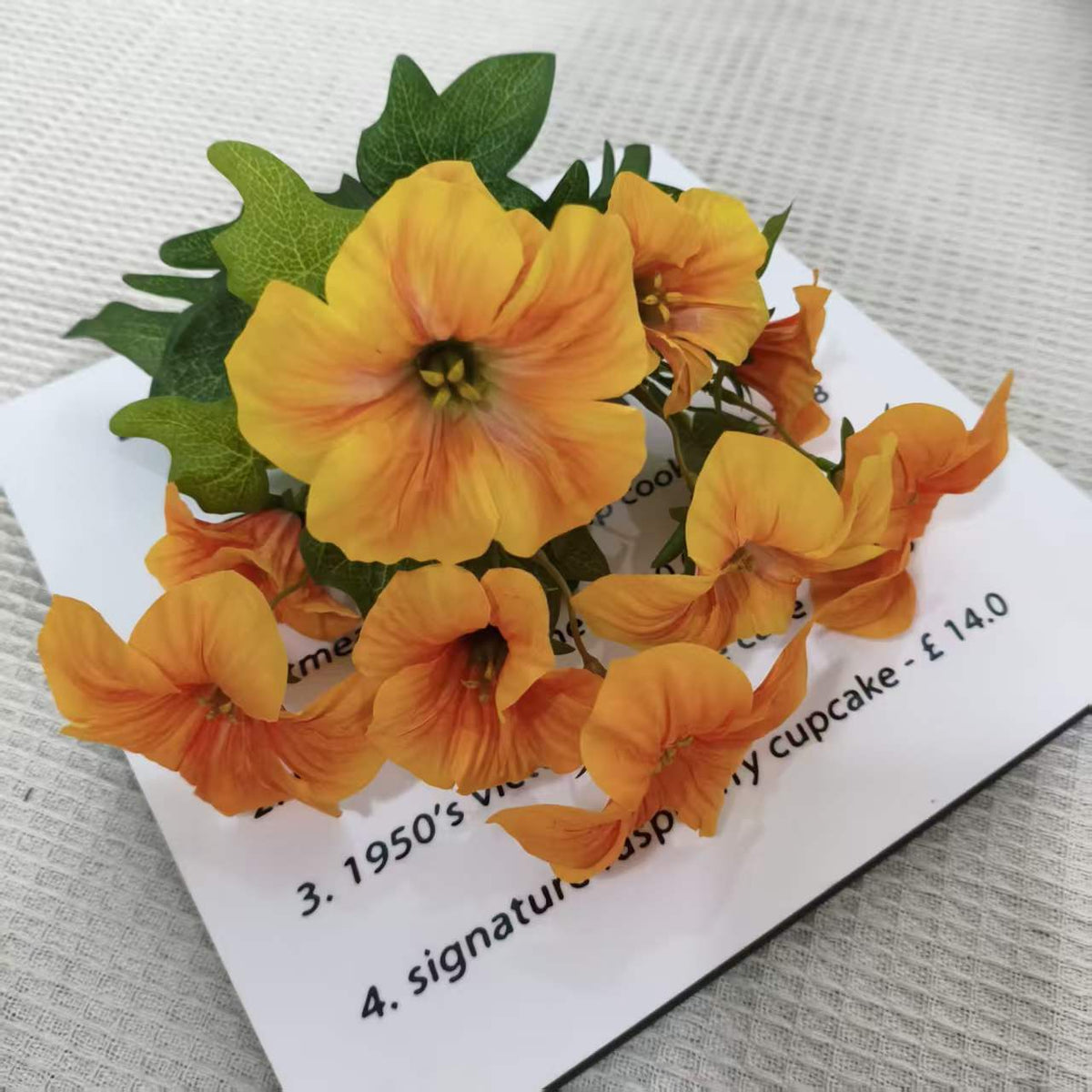 Künstliche Trichterblumen-Büschel, UV-beständig, 40 cm Höhe, für Innen- und Außenbereich