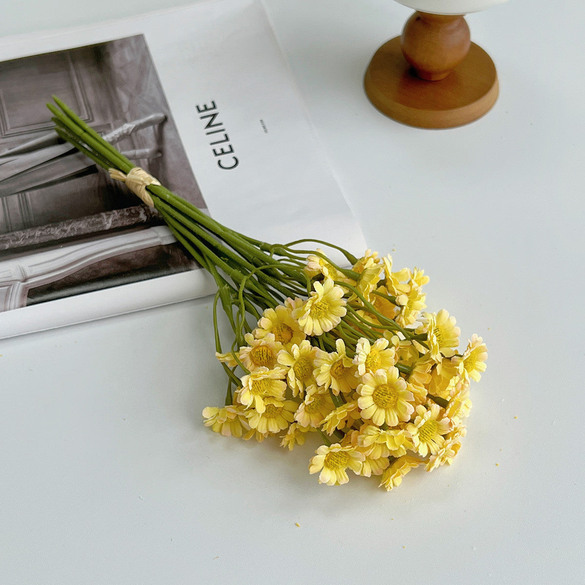 Künstliche Gänseblümchen Seidenblumen Bouquet 26 cm, 6er-Set für Hochzeit, Dekoration, Ladenlokal, Zuhause
