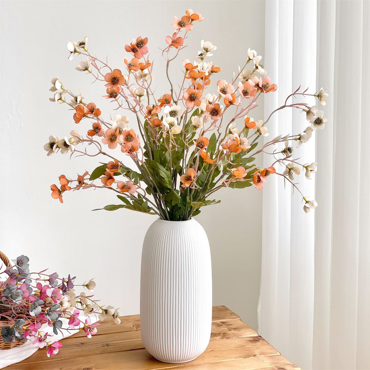 Künstliche Pflaumenblüten, 58 cm hoch, 15 Blüten pro Busch, aus Seidenstoff, retro Stil, für Innenräume
