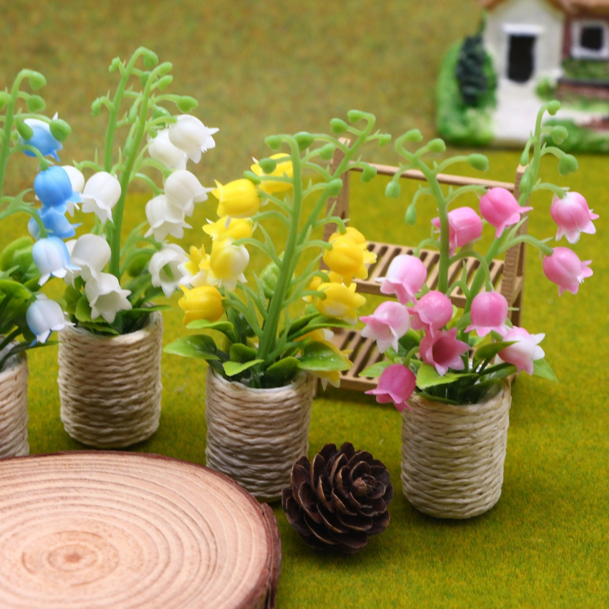 Miniatur-Maiglöckchen Pflanze im Topf, 10 cm hoch, Kunststoff (PE/PVC), für Wohnaccessoires und Szenengestaltung