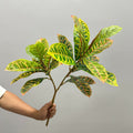 Künstliche Croton-Pflanze, 64 cm, für Innen- und Außenbereich, PE/PVC-Material