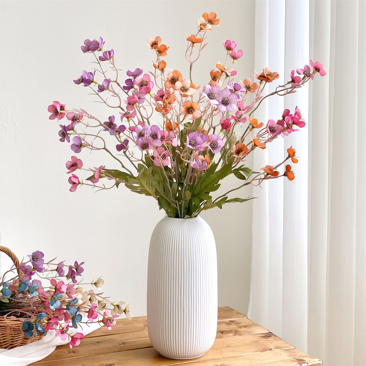 Künstliche Pflaumenblüten, 58 cm hoch, 15 Blüten pro Busch, aus Seidenstoff, retro Stil, für Innenräume