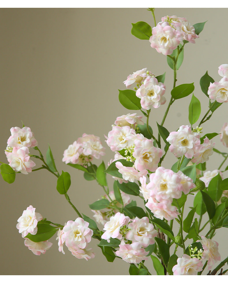 Künstliche Kamelienblüte, 87 cm hohe Seidenblume mit 17 Blüten, Einzelstiel, biegsamer Stiel, für Zuhause, Hotel und Schaufenstergestaltung, 4 Farben