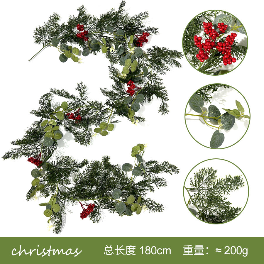 Künstliche Weihnachtsranke mit roten Beeren, Kiefernzweigen und Münzblättern, Kunststoff, 1 Stück, für Innenräume, Schaufenster und Hotel