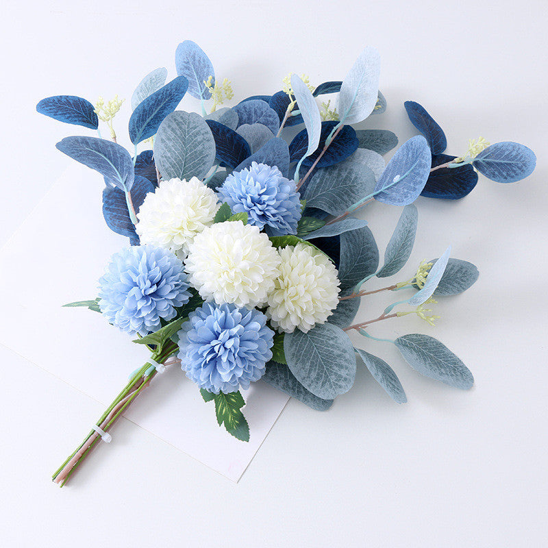 47 cm Künstlicher Blumenstrauß mit Ball Mums Mixed & Eukalyptus – Für Oktoberfest & Herbst-Winter-Dekoration