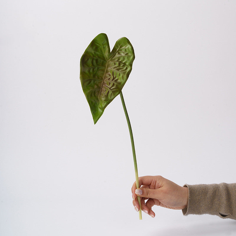 8 STK Künstliche Blätter Groß Künstlicher Aronstab 40 cm Lang Kunstzweige mit Blätter Kunstlaub Deko Blätter Grün Tropische Kunstblätter für Wohnzimmer Schlafzimmer Küche Büro Hotel Vase Deko