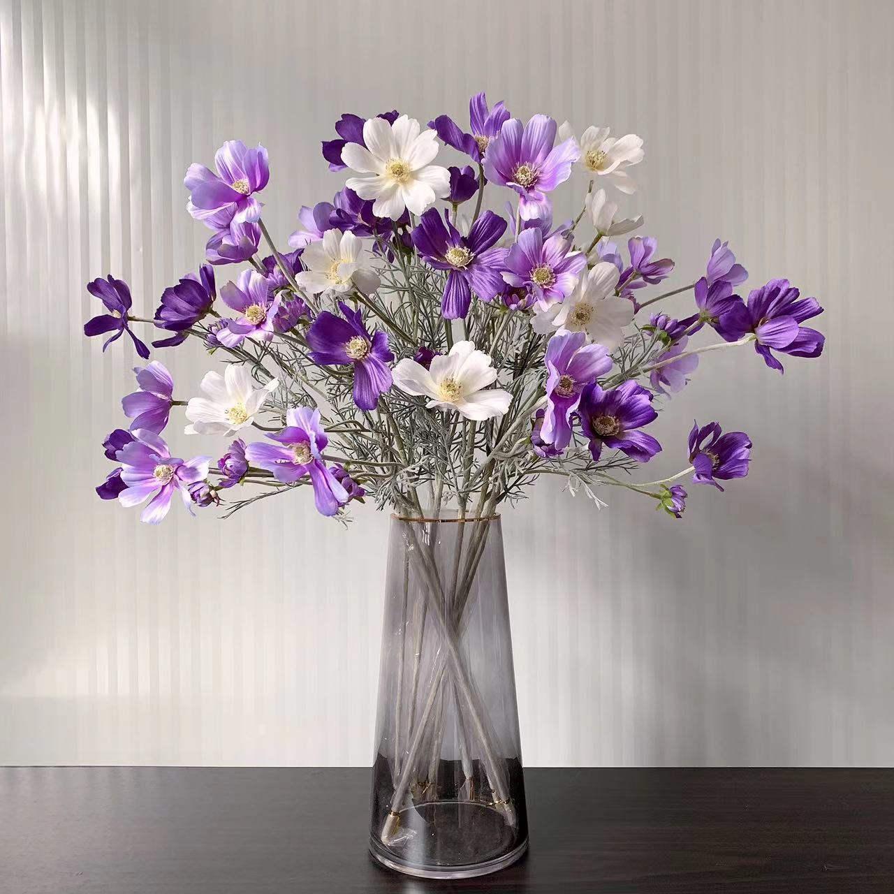 Gänseblümchen Stiel 60 cm, Künstlicher Kosmee Zweig aus Seide, Täuschend echte Kunstblume für Vase, Hochzeit, Gastronomie & Deko