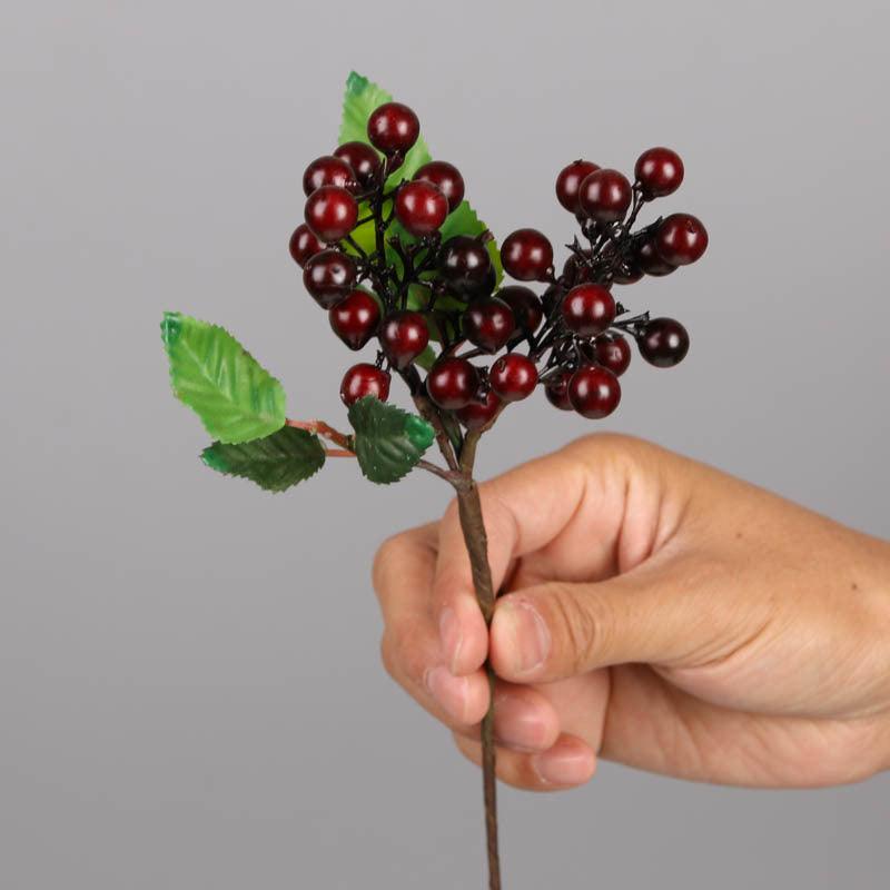 Künstliche Stechpalmenbeeren-Zweige | 28 cm | Schaumstoff | Weihnachts- & Herbstdeko | 6 Farben | Großhandel