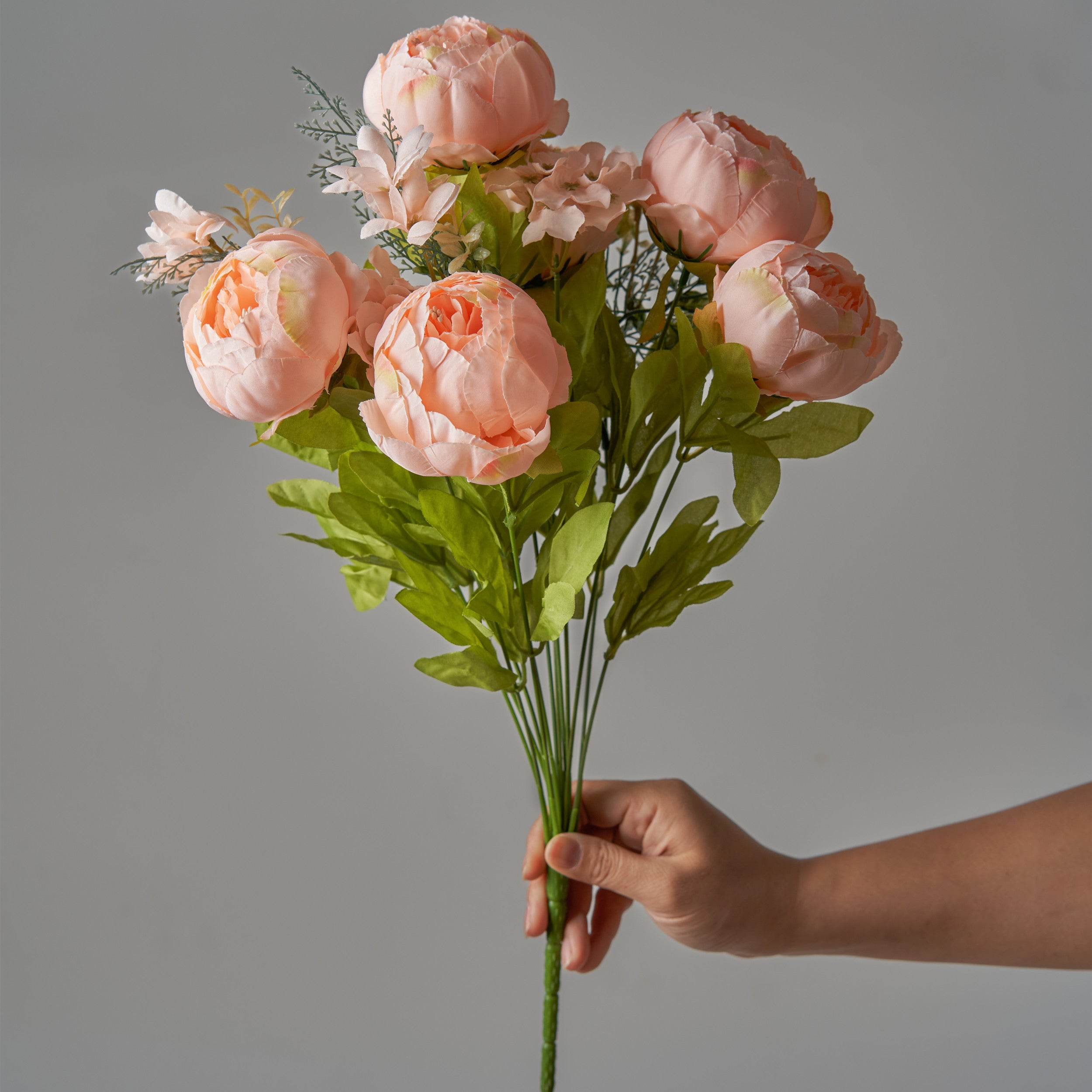 Großhandel mit künstlichen Pfingstrosen-Blütenbändern, 13 Stängel, Home-Dekoration, Hochzeitsdekoration, Dekorationsgegenstand