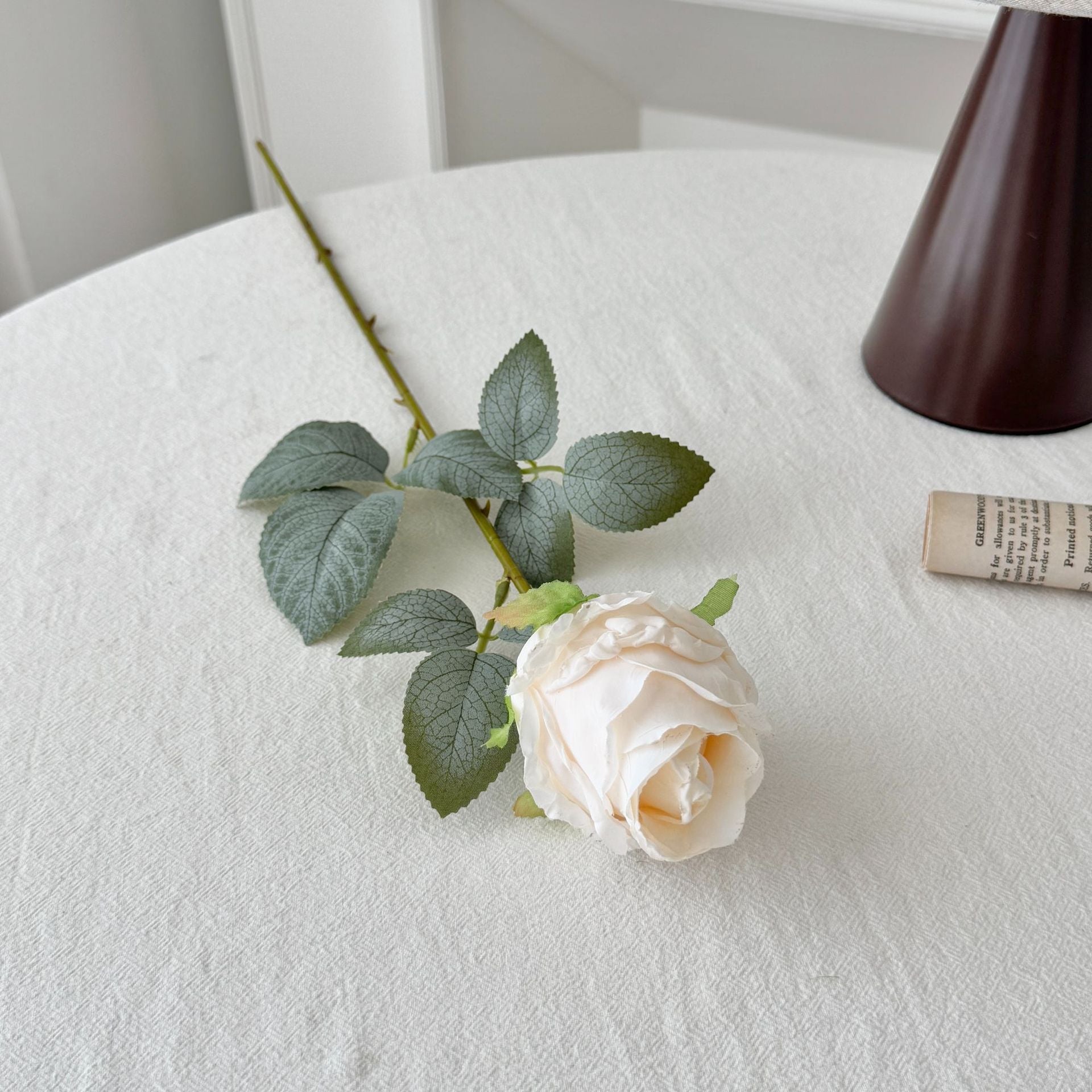 53 cm künstliche Rosen mit verbrannten Rändern